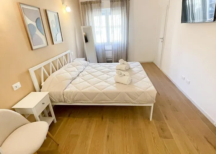Apartamento Miliu Tuscolana Metro Lucio Sestio Roma